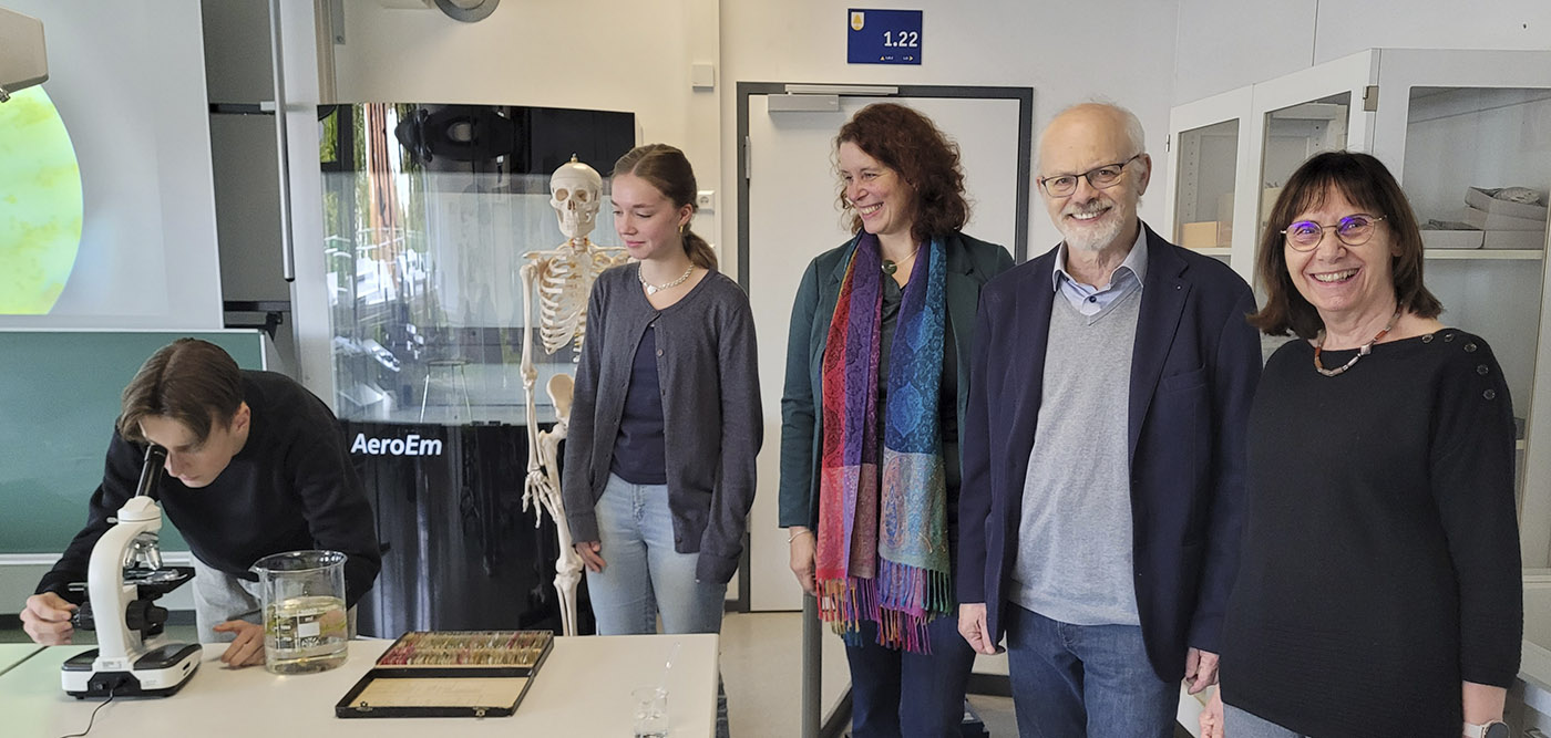 Mikroskope für das Welzheimer Limes-Gymnasium 8.10.2025